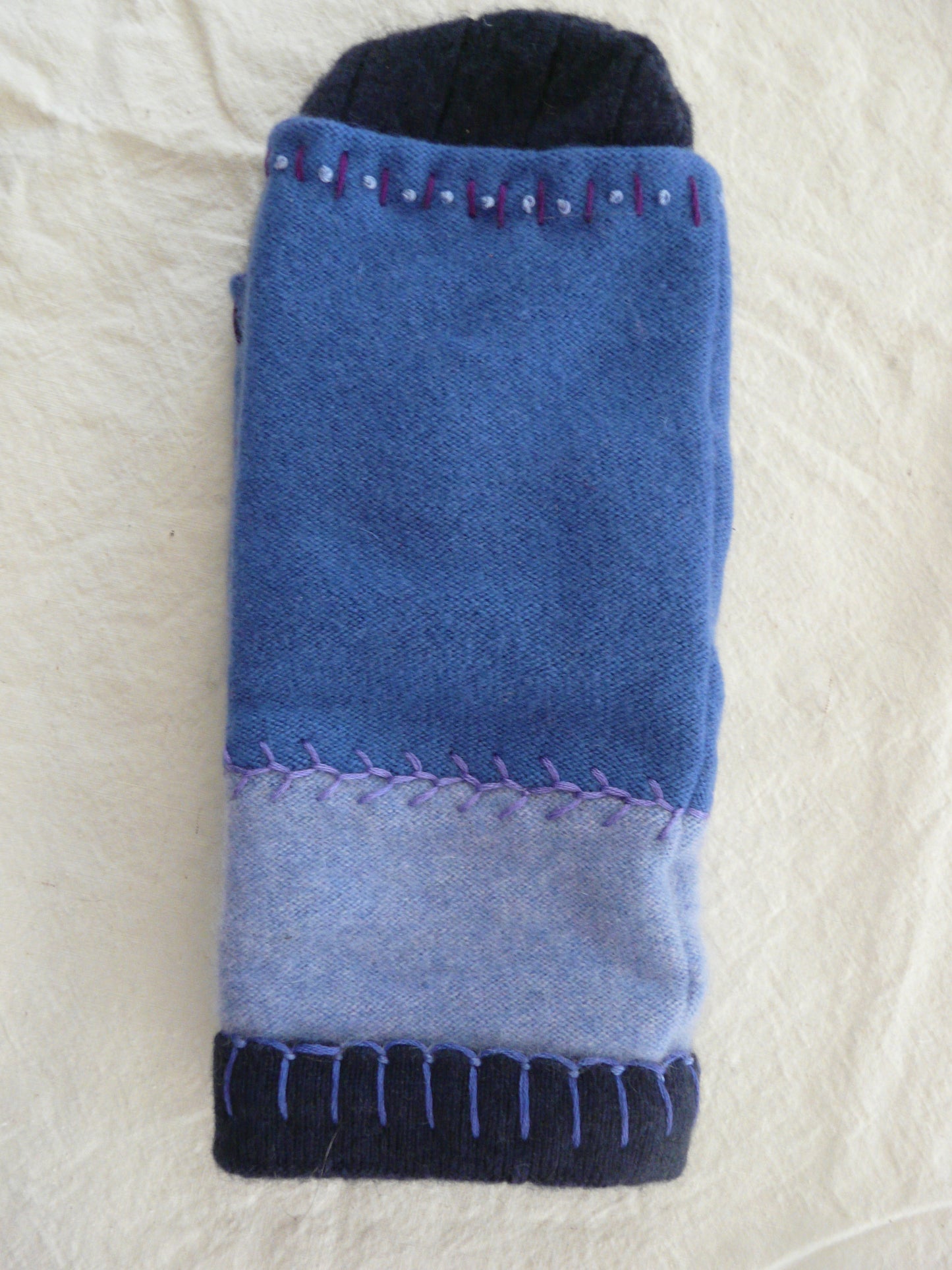 Single Cashmere mittens -blue and purple